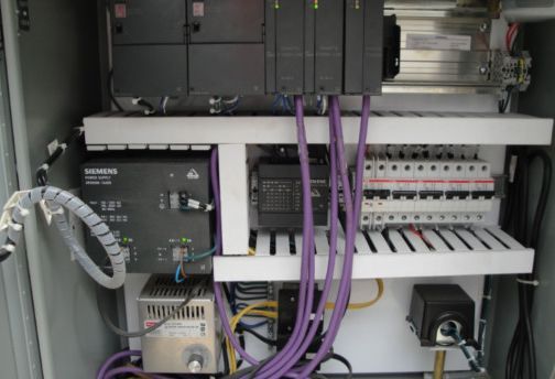 变频器安装注意事项(图1) 变频器安装注意事项(图1)