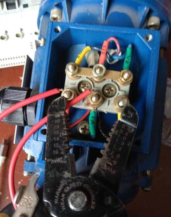 单相电怎么接三相异步电机可以用(图8) 单相电怎么接三相异步电机可以用(图8)