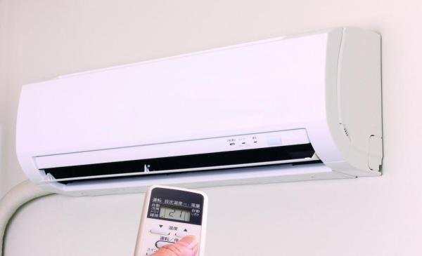 空调清洗保养方法有哪些 空调选择技巧有哪些(图2) 空调清洗保养方法有哪些 空调选择技巧有哪些(图2)